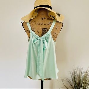 Victoria’s Secret Pastel Green liquid Silky Tie Back Tank Top Large NWOT